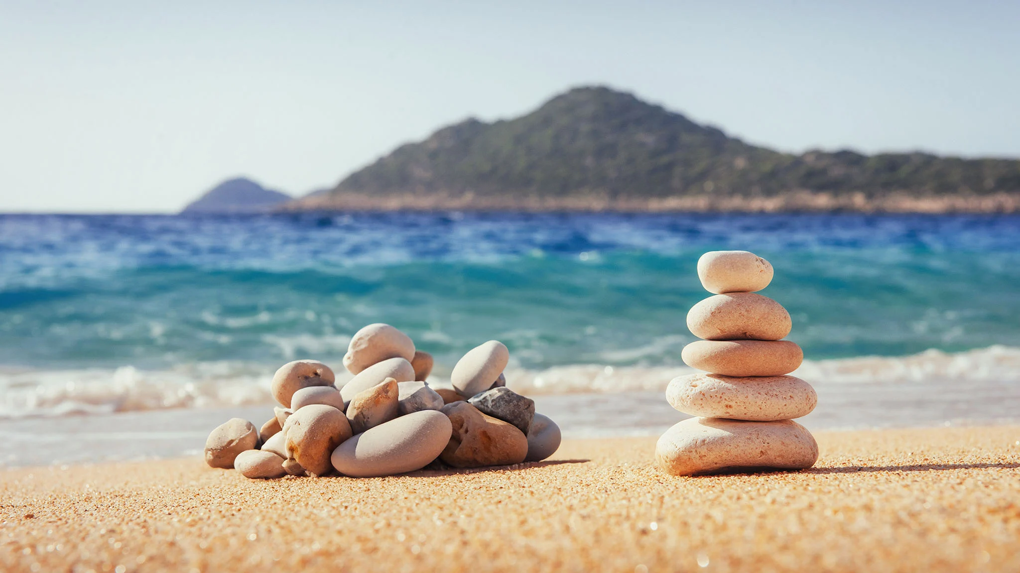 cairn_on_the_beach.webp